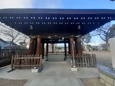 伴林氏神社の{uncategorized: "未分類", other: "その他", undefined: "問題あり", building: "その他建物", grave: "お墓", sacred_gate: "鳥居", guardian: "狛犬", statue: "像", buddha: "仏像", history: "歴史", nature: "自然", garden: "庭園", animal: "動物", pagoda: "塔", temizu: "手水舎", mountain_gate: "山門・神門", sanctuary: "本殿・本堂", subordinate: "末社・摂社", art: "芸術", scenery: "景色", jizo: "地蔵", ema: "絵馬", goshuin: "御朱印", omikuji: "おみくじ", items: "授与品その他", amulet: "お守り", goshuincho: "御朱印帳", eats: "食事", festival: "お祭り", votive_dance: "神楽", shichigosan: "七五三参", wedding: "結婚式", experience: "体験その他", initially: "初詣", around: "周辺", anti_infection: "感染症対策"}