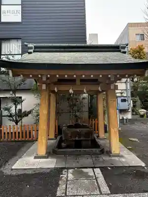 小梳神社の{uncategorized: "未分類", other: "その他", undefined: "問題あり", building: "その他建物", grave: "お墓", sacred_gate: "鳥居", guardian: "狛犬", statue: "像", buddha: "仏像", history: "歴史", nature: "自然", garden: "庭園", animal: "動物", pagoda: "塔", temizu: "手水舎", mountain_gate: "山門・神門", sanctuary: "本殿・本堂", subordinate: "末社・摂社", art: "芸術", scenery: "景色", jizo: "地蔵", ema: "絵馬", goshuin: "御朱印", omikuji: "おみくじ", items: "授与品その他", amulet: "お守り", goshuincho: "御朱印帳", eats: "食事", festival: "お祭り", votive_dance: "神楽", shichigosan: "七五三参", wedding: "結婚式", experience: "体験その他", initially: "初詣", around: "周辺", anti_infection: "感染症対策"}