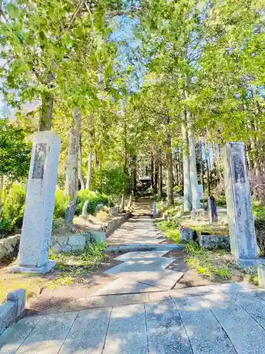 大雄寺の{uncategorized: "未分類", other: "その他", undefined: "問題あり", building: "その他建物", grave: "お墓", sacred_gate: "鳥居", guardian: "狛犬", statue: "像", buddha: "仏像", history: "歴史", nature: "自然", garden: "庭園", animal: "動物", pagoda: "塔", temizu: "手水舎", mountain_gate: "山門・神門", sanctuary: "本殿・本堂", subordinate: "末社・摂社", art: "芸術", scenery: "景色", jizo: "地蔵", ema: "絵馬", goshuin: "御朱印", omikuji: "おみくじ", items: "授与品その他", amulet: "お守り", goshuincho: "御朱印帳", eats: "食事", festival: "お祭り", votive_dance: "神楽", shichigosan: "七五三参", wedding: "結婚式", experience: "体験その他", initially: "初詣", around: "周辺", anti_infection: "感染症対策"}