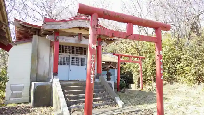 小橋内稲荷神社の鳥居