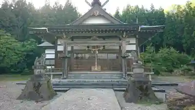 白鳥神社の本殿・本堂