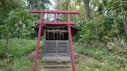 西八朔杉山神社の末社・摂社