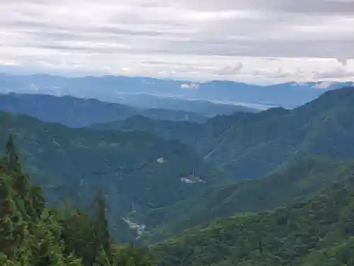 三峯神社の景色