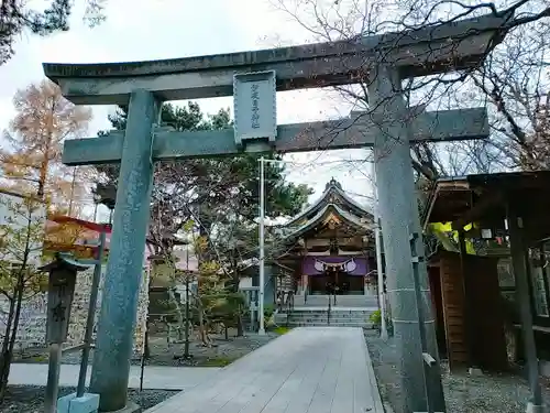 彌彦神社　(伊夜日子神社)の本殿