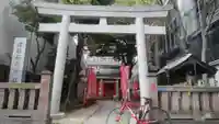 津軽稲荷神社の鳥居