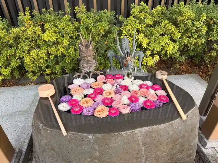 駒込妙義神社の{uncategorized: "未分類", other: "その他", undefined: "問題あり", building: "その他建物", grave: "お墓", sacred_gate: "鳥居", guardian: "狛犬", statue: "像", buddha: "仏像", history: "歴史", nature: "自然", garden: "庭園", animal: "動物", pagoda: "塔", temizu: "手水舎", mountain_gate: "山門・神門", sanctuary: "本殿・本堂", subordinate: "末社・摂社", art: "芸術", scenery: "景色", jizo: "地蔵", ema: "絵馬", goshuin: "御朱印", omikuji: "おみくじ", items: "授与品その他", amulet: "お守り", goshuincho: "御朱印帳", eats: "食事", festival: "お祭り", votive_dance: "神楽", shichigosan: "七五三参", wedding: "結婚式", experience: "体験その他", initially: "初詣", around: "周辺", anti_infection: "感染症対策"}