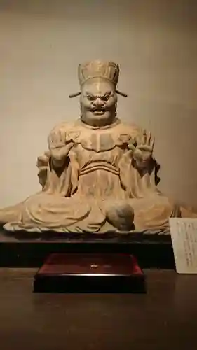 円応寺の像