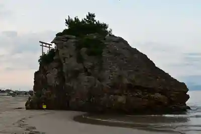 稲佐の浜 弁天島(島根県)