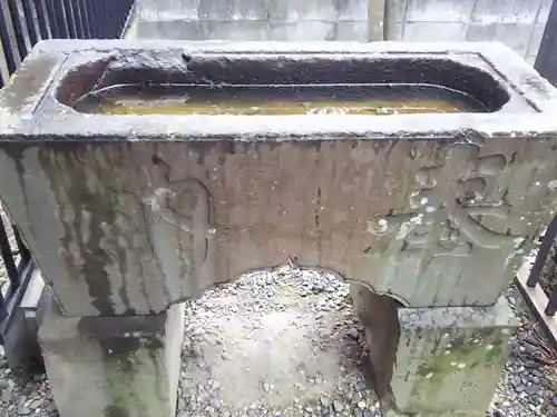 粕壁神明社の手水舎