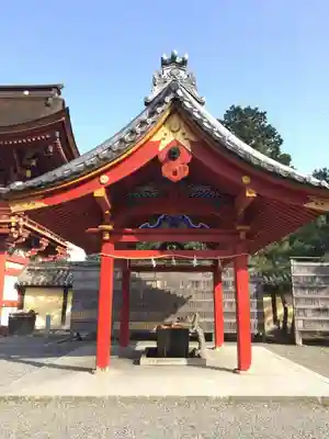 美濃國一宮　南宮大社の手水舎