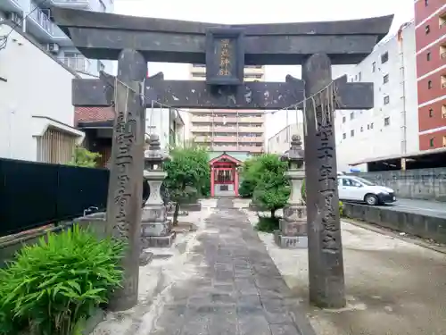 粟島神社の鳥居