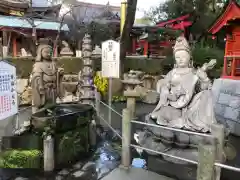 田村神社の像