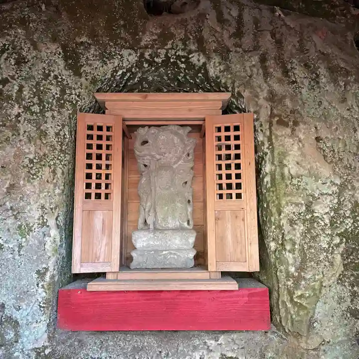 出世観音 養老山 立國寺の仏像