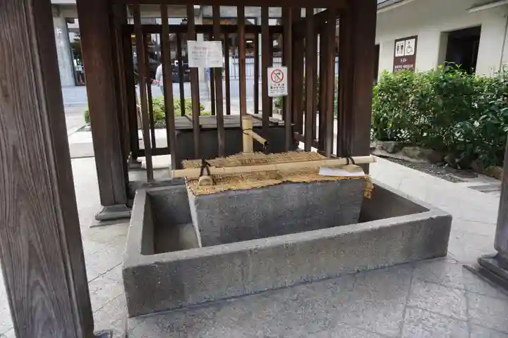 大谷本廟の手水舎