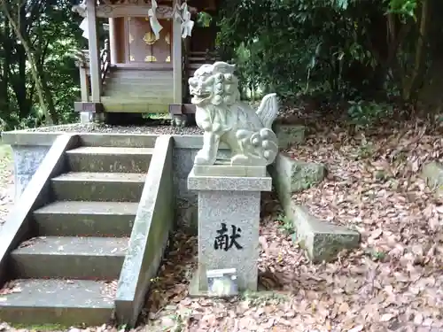 相撲神社の狛犬