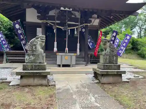 白鳥神社の本殿・本堂