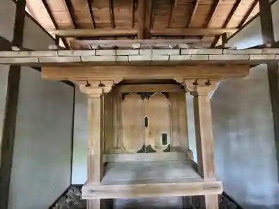 八柱神社の本殿・本堂