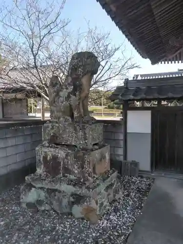 産土神社の狛犬