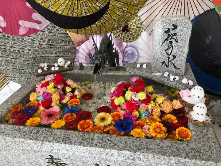札幌諏訪神社の{uncategorized: "未分類", other: "その他", undefined: "問題あり", building: "その他建物", grave: "お墓", sacred_gate: "鳥居", guardian: "狛犬", statue: "像", buddha: "仏像", history: "歴史", nature: "自然", garden: "庭園", animal: "動物", pagoda: "塔", temizu: "手水舎", mountain_gate: "山門・神門", sanctuary: "本殿・本堂", subordinate: "末社・摂社", art: "芸術", scenery: "景色", jizo: "地蔵", ema: "絵馬", goshuin: "御朱印", omikuji: "おみくじ", items: "授与品その他", amulet: "お守り", goshuincho: "御朱印帳", eats: "食事", festival: "お祭り", votive_dance: "神楽", shichigosan: "七五三参", wedding: "結婚式", experience: "体験その他", initially: "初詣", around: "周辺", anti_infection: "感染症対策"}