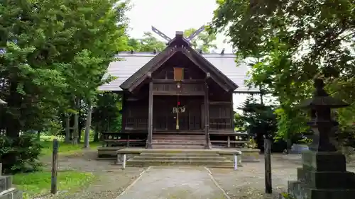 芽生神社の本殿・本堂