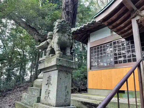 須賀神社の狛犬