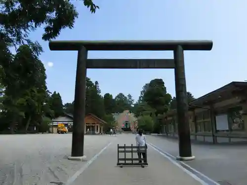 射水神社の鳥居