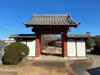 雨寳寺の山門・神門