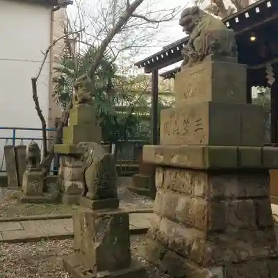 寄木神社の狛犬