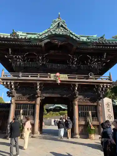 題経寺（柴又帝釈天）の山門・神門