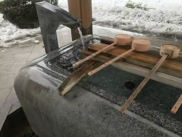 山神社の手水舎