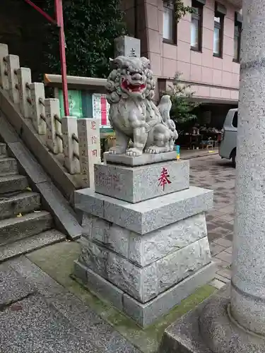 三田春日神社の狛犬