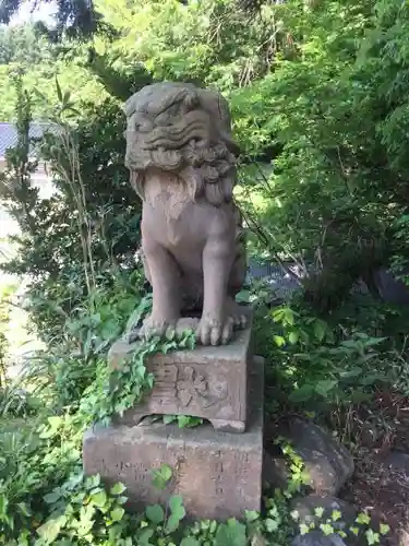 鳥海山大物忌神社吹浦口ノ宮の狛犬