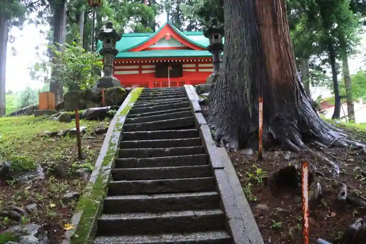 八幡社の本殿・本堂