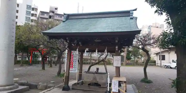 町田天満宮の手水舎