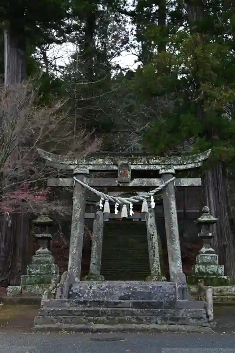 二宮八幡社(緒方三社)(大分県)