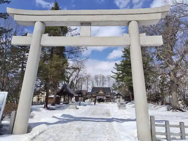 鷹栖神社の鳥居