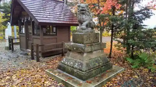 愛國神社の狛犬