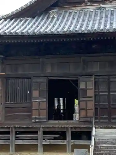 斑鳩寺の本殿・本堂