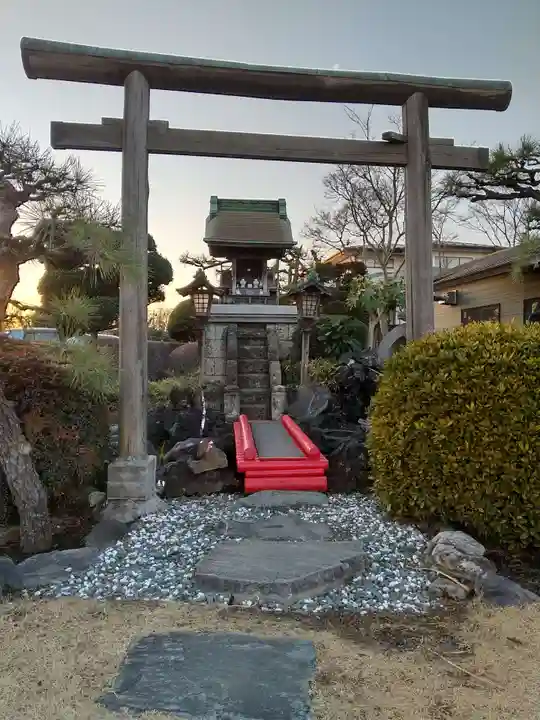 稲荷神社(私社)の本殿・本堂