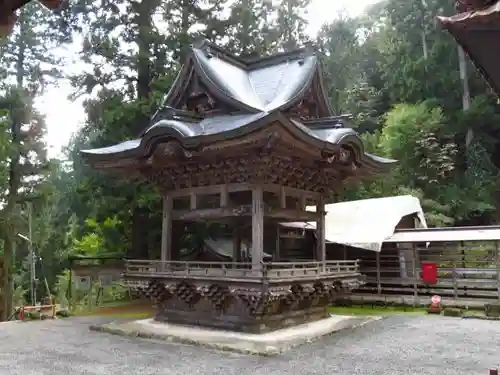 高尾穂見神社の本殿・本堂
