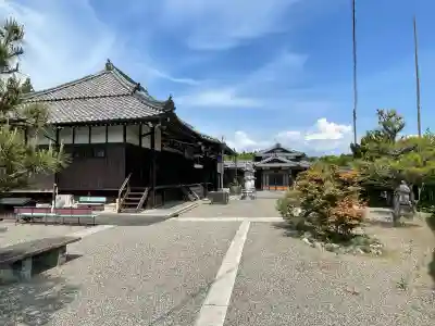 恵心寺の{uncategorized: "未分類", other: "その他", undefined: "問題あり", building: "その他建物", grave: "お墓", sacred_gate: "鳥居", guardian: "狛犬", statue: "像", buddha: "仏像", history: "歴史", nature: "自然", garden: "庭園", animal: "動物", pagoda: "塔", temizu: "手水舎", mountain_gate: "山門・神門", sanctuary: "本殿・本堂", subordinate: "末社・摂社", art: "芸術", scenery: "景色", jizo: "地蔵", ema: "絵馬", goshuin: "御朱印", omikuji: "おみくじ", items: "授与品その他", amulet: "お守り", goshuincho: "御朱印帳", eats: "食事", festival: "お祭り", votive_dance: "神楽", shichigosan: "七五三参", wedding: "結婚式", experience: "体験その他", initially: "初詣", around: "周辺", anti_infection: "感染症対策"}