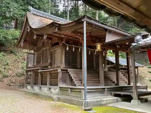 鏡神社の本殿