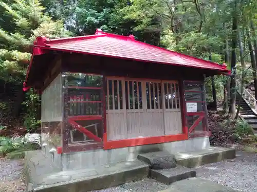 有東神社の本殿