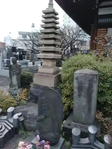 慶岸寺の塔