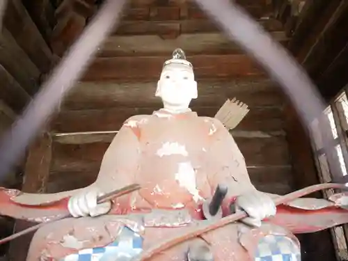 穴切大神社の像