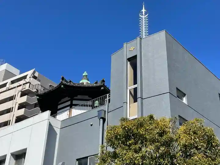 真宗西善寺の{uncategorized: "未分類", other: "その他", undefined: "問題あり", building: "その他建物", grave: "お墓", sacred_gate: "鳥居", guardian: "狛犬", statue: "像", buddha: "仏像", history: "歴史", nature: "自然", garden: "庭園", animal: "動物", pagoda: "塔", temizu: "手水舎", mountain_gate: "山門・神門", sanctuary: "本殿・本堂", subordinate: "末社・摂社", art: "芸術", scenery: "景色", jizo: "地蔵", ema: "絵馬", goshuin: "御朱印", omikuji: "おみくじ", items: "授与品その他", amulet: "お守り", goshuincho: "御朱印帳", eats: "食事", festival: "お祭り", votive_dance: "神楽", shichigosan: "七五三参", wedding: "結婚式", experience: "体験その他", initially: "初詣", around: "周辺", anti_infection: "感染症対策"}