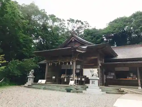 阿波々神社の本殿