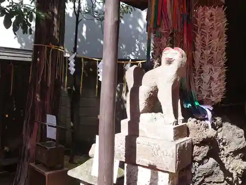 導きの社 熊野町熊野神社(くまくま神社)の狛犬