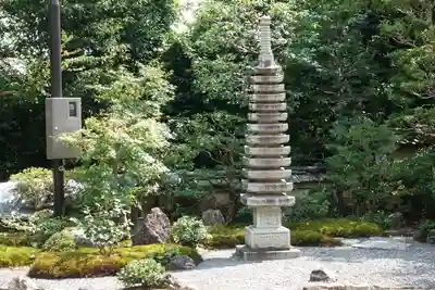 勝持寺(花の寺)の塔
