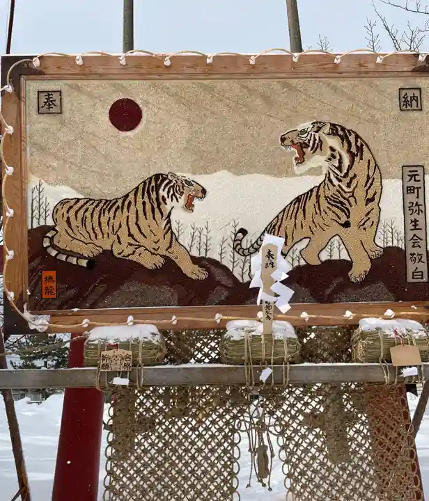 鶴田八幡宮の芸術